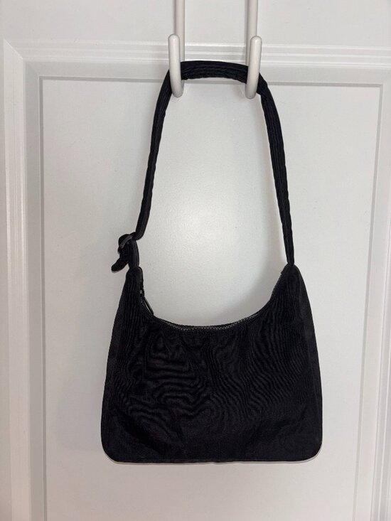 BAGGU Handbags - BAGGU Black Shoulder Bag